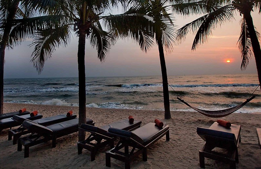 Beach Loungers