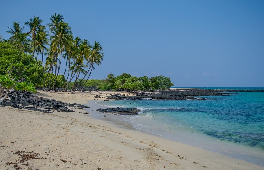 Makalawena Beach