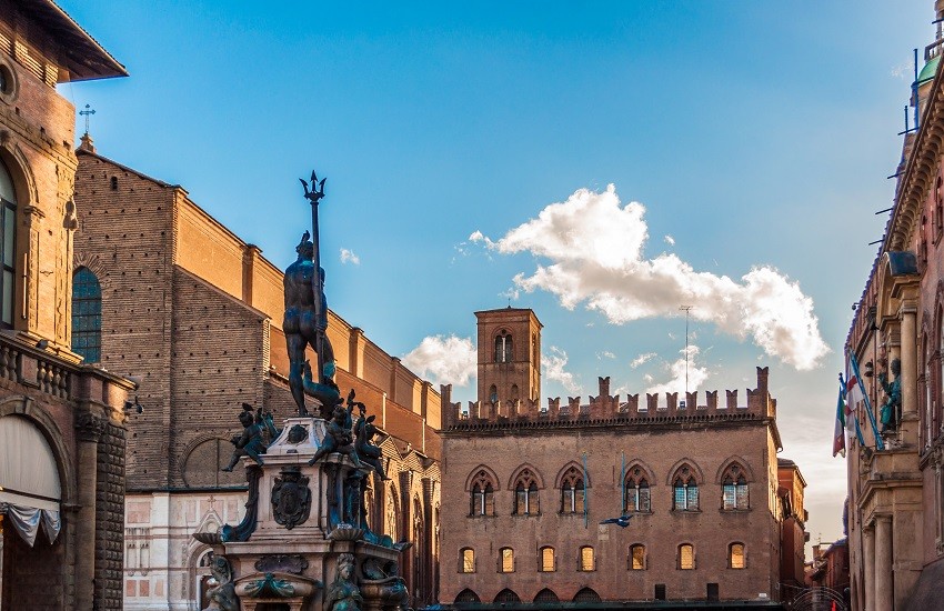 Bologna Piazza Maggiore