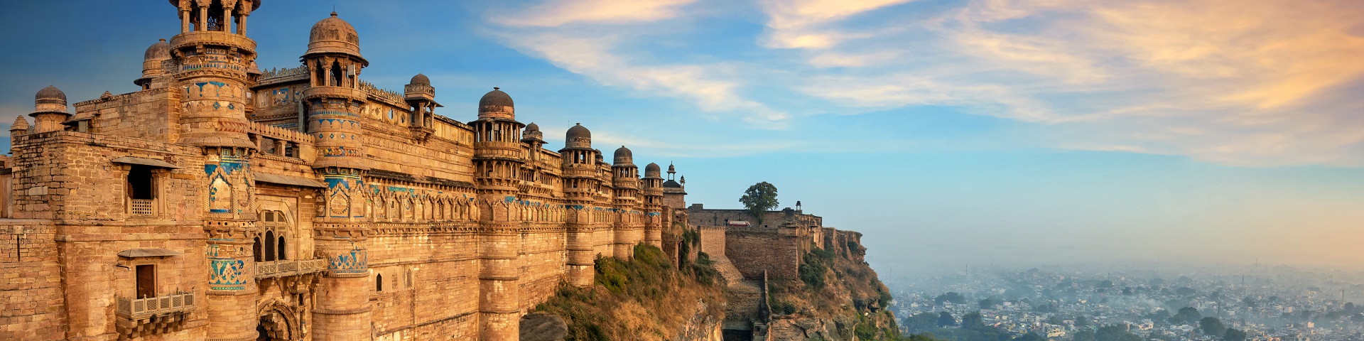 Delhi, Agra, Jaipur & Kerala