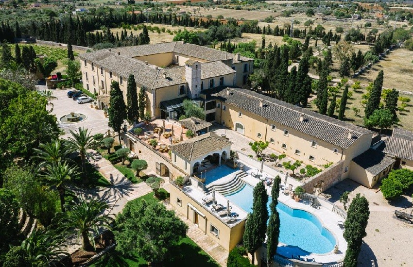 Hotel Aerial