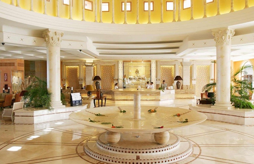 Hotel Lobby