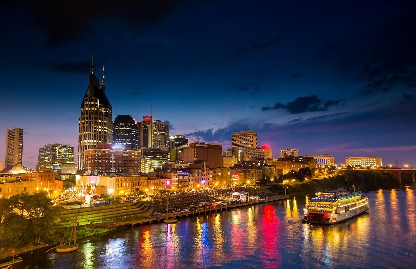 Nashville Tennessee downtown skyline at twilight