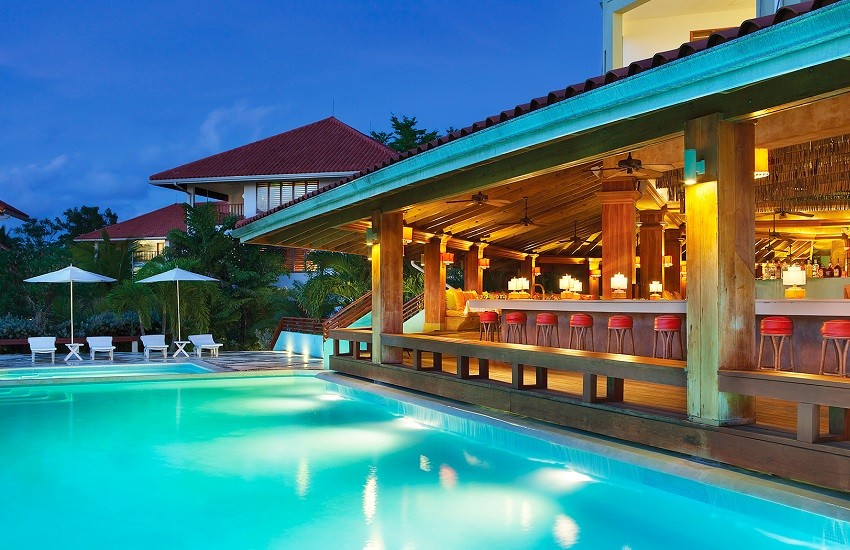Pool Bar