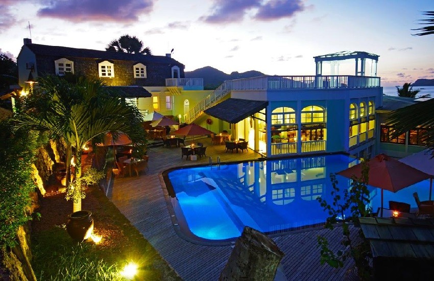 Pool Dusk