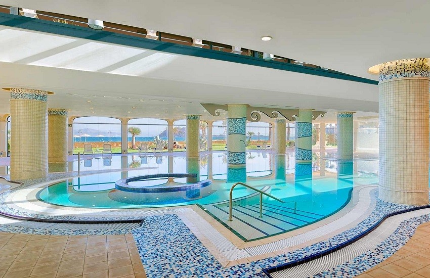 Pool Indoor