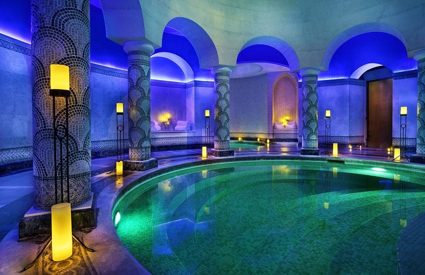 Pool Indoor