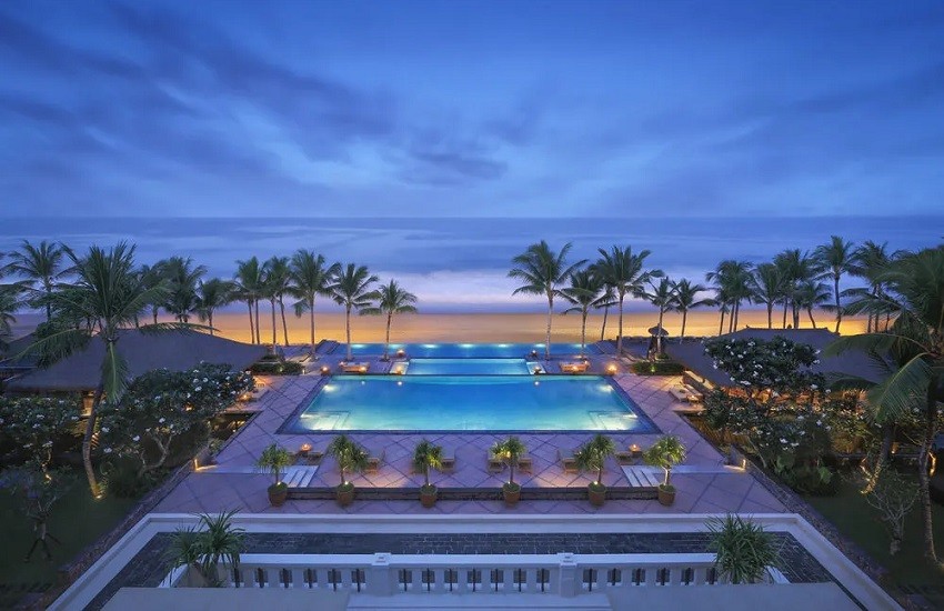 Pool Main