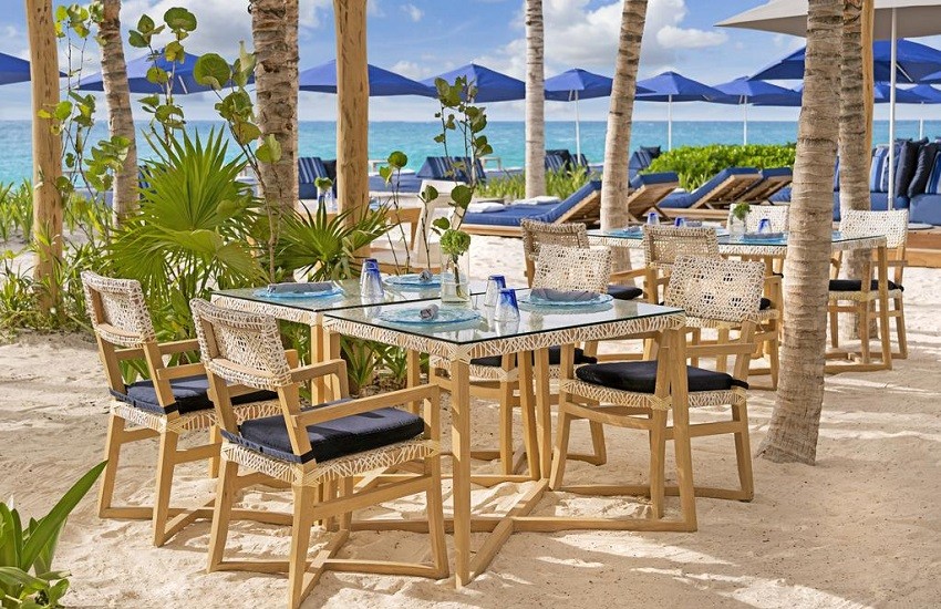 Restaurant Beach