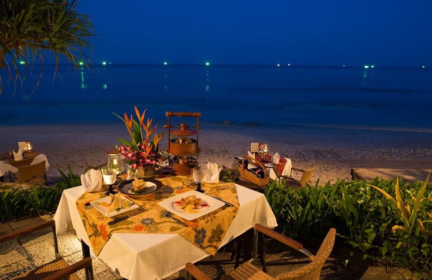 Restaurant Beach Dining