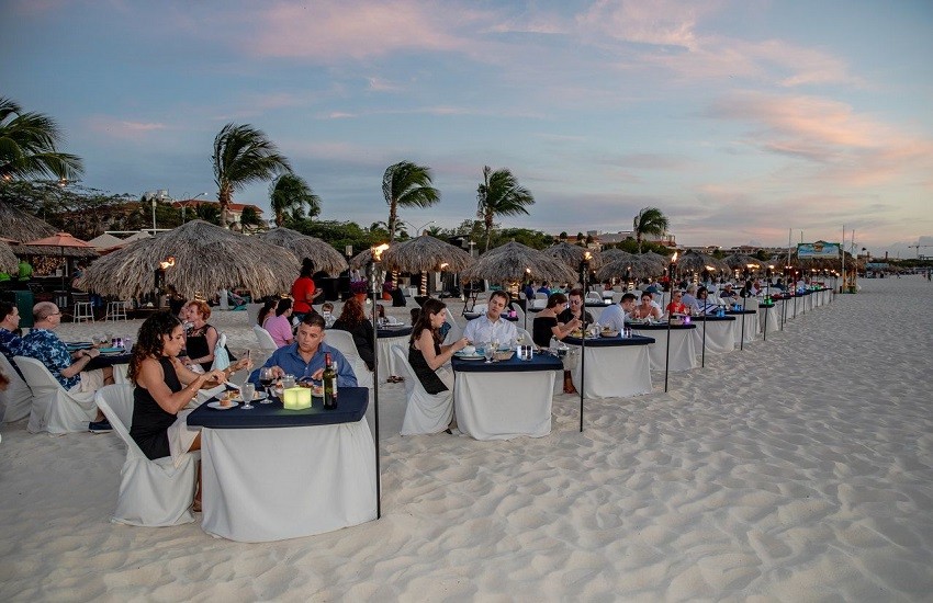 Restaurant Beach Dining