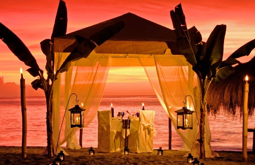 Restaurant Romantic Dining