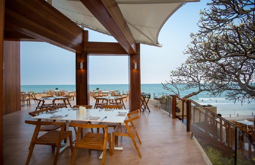 Restaurant Sea View