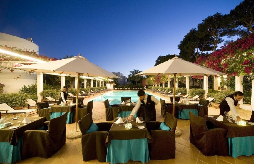 Restaurant Terrace