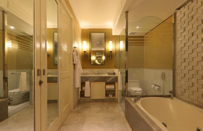 Room Bathroom