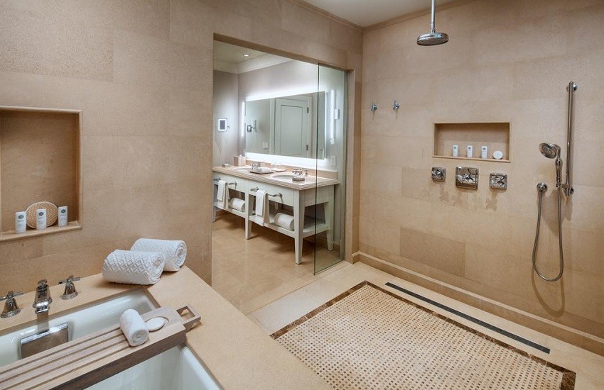 Room Bathroom