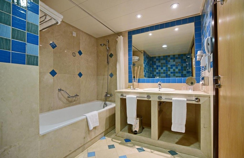 Room Bathroom