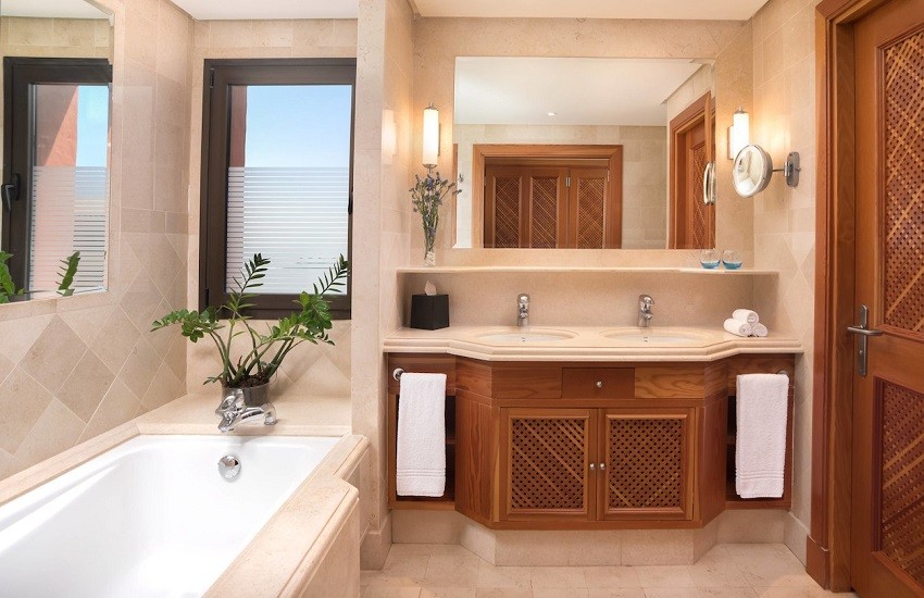 Room Bathroom