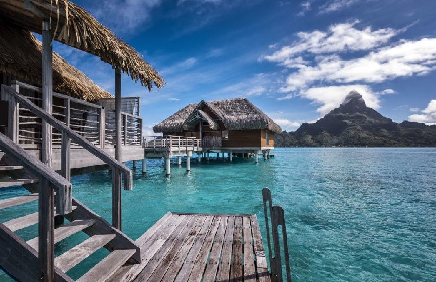 Room Lagoon Villa Exterior