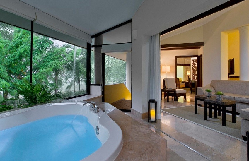 Room Private Jacuzzi