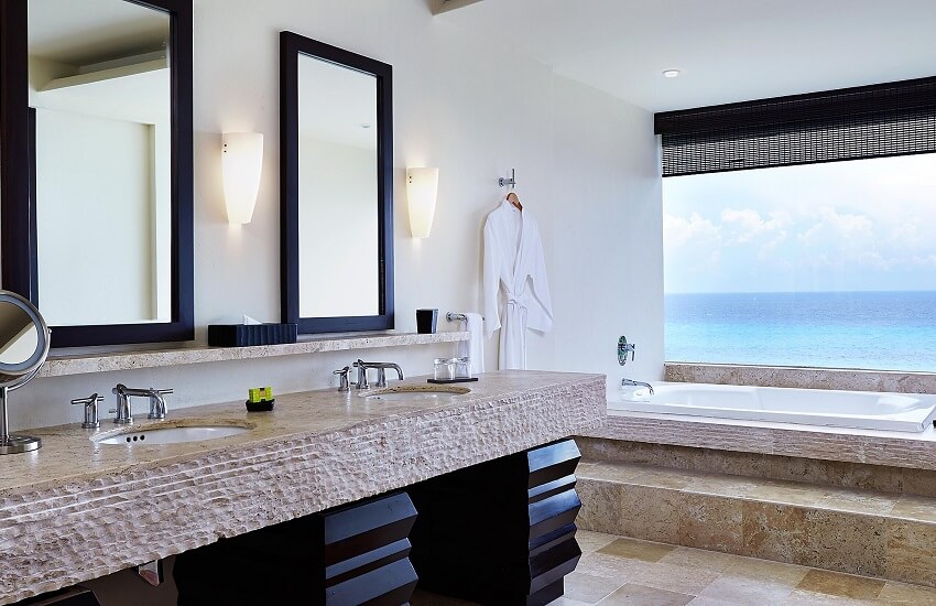 Room Suite Bathroom