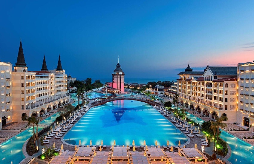 Mardan Palace