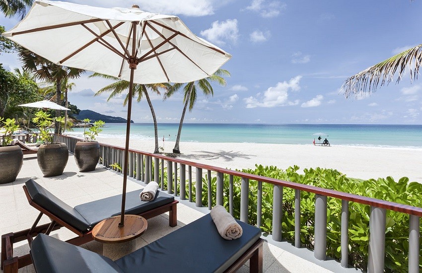 Room Seafront Balcony