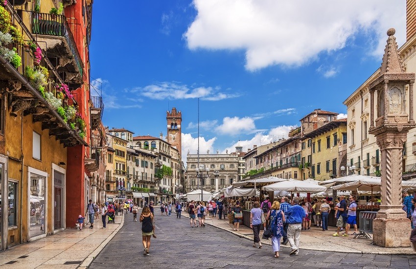 Verona Piazza delle Erbe